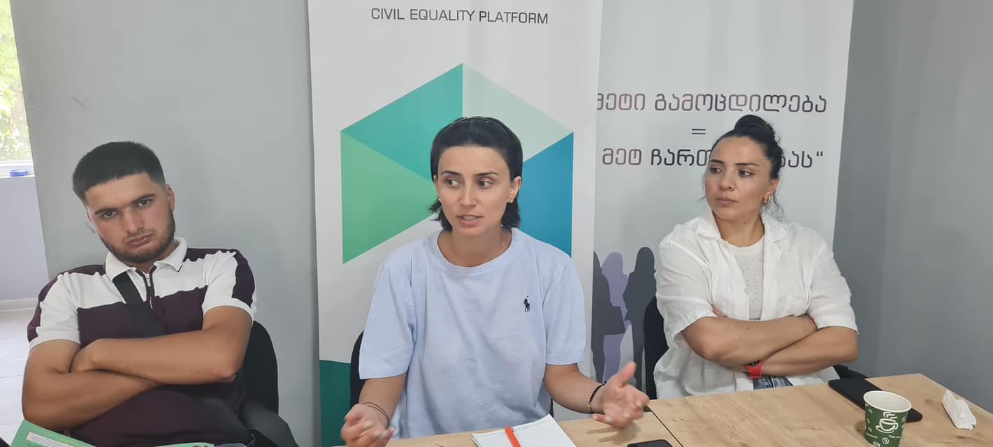 "სამოქალაქო თანასწორობის პლატფორმის" ოფისში  პროექტის "ეთნიკური უმცირესობის  ინფორმირებულობა,  ჩართულობის ხელშეწყობა=მონაწილეობას" პრეზენტაცია გაიმართა.